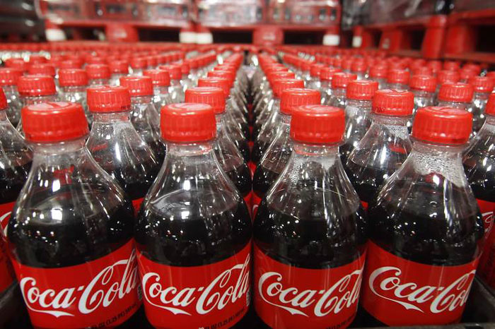 Promašeni biznis Coca-Colu koštao 2,3 milijarde eura