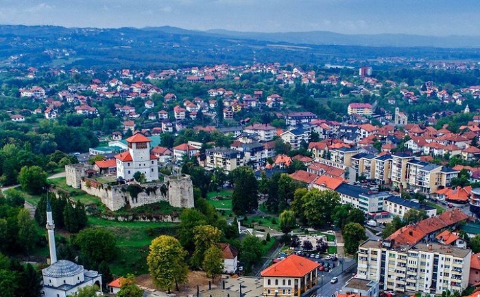 Grad na sjeveru BiH zovu privrednim čudom: Cijela Evropa ovdje kupuje dijelove za auta