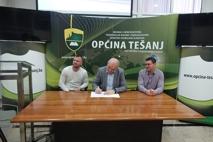 Tešanj: Potpisani ugovori za nove Start up ideje mladih - Biznis Info