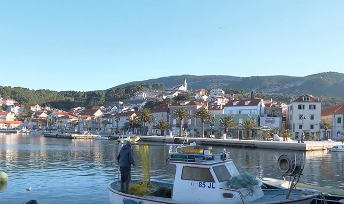 Nastavlja se drama na Hvaru, investitor iz Sarajeva tvrdi: Preuzet ćemo cijelu zgradu