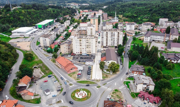 Bh. grad već treći mjesec u blokadi, službenici bez plata - Biznis Info