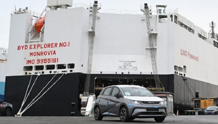 Njemačka u šoku! U Bremenhafen uplovio Explorer sa 5.000 BYD vozila