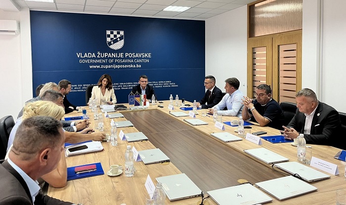 Više od 4 miliona KM za obnovu cesta u Posavskom kantonu