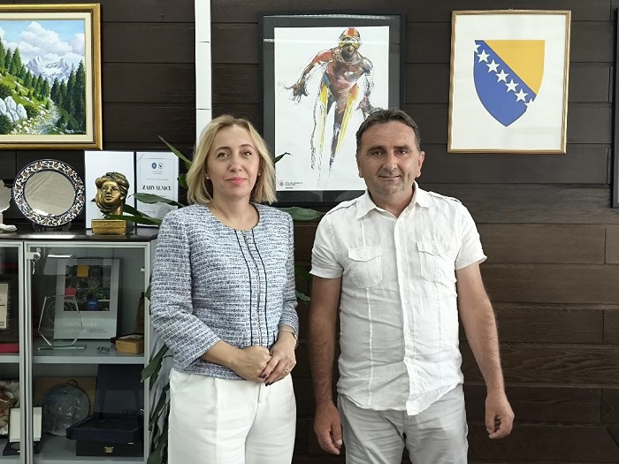 Ministrica Pozder i načelnik Sofradžija o razvoju Ustikoline: Fokus na sportsko-rekreativnom centru i zaštiti Drine