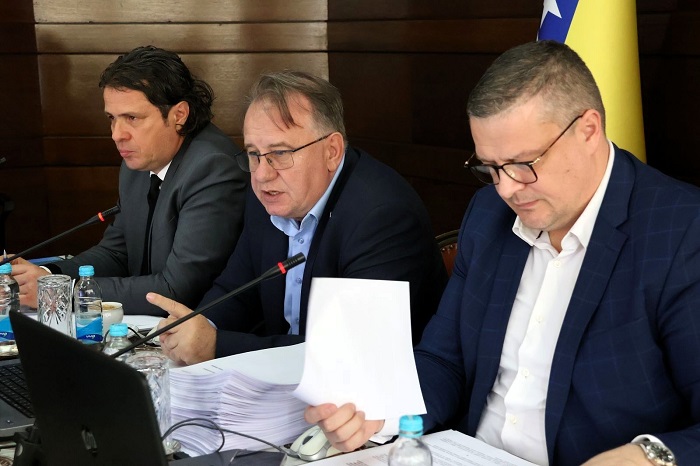 Vlada FBiH: Više od 8,4 miliona KM finansijske pomoći za 12.194 privatnih poslodavaca za maj ove godine