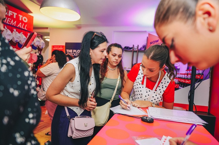 Dobro raspoloženje u redovima za Kulovićevu 3