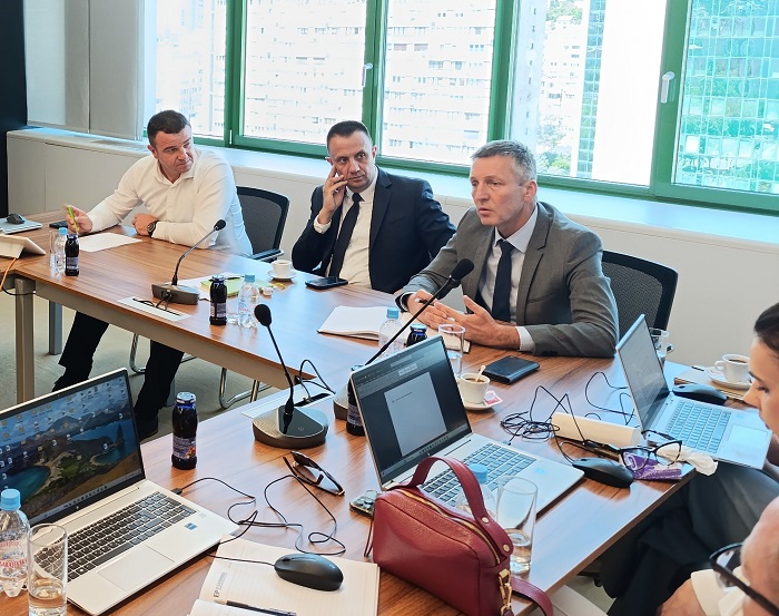 Dvije elektroprivrede, jedan cilj: Uredan prijenos distribucije struje