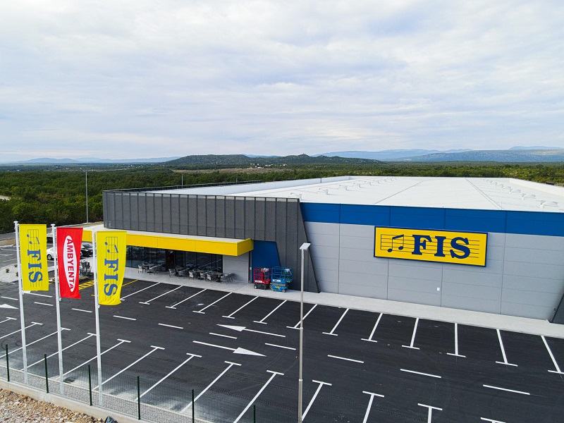 Prvi smo zavirili u novi trgovački centar FIS u Ljubuškom