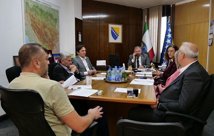 Potpisani novi ugovori za subvencioniranje izgradnje poslovnih zona u ZDK